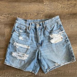 American Eagle High Rise Short 5.5”